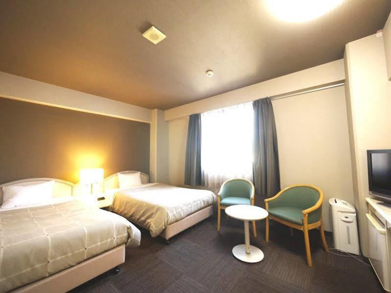 Hotel Route-Inn Kitamatsudo Ekimae Exteriör bild